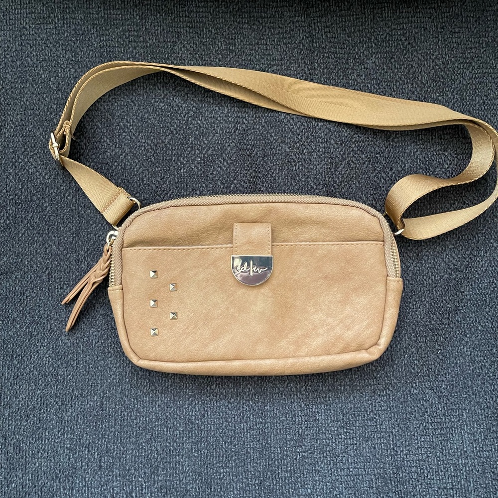 Rad Rev Sling Wallet in Oak